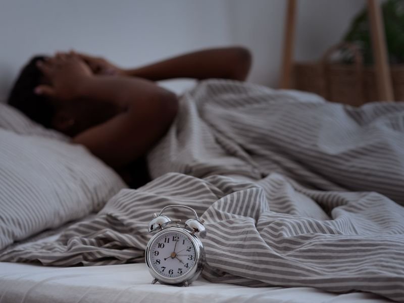 dor de cabeça e sono excessivo