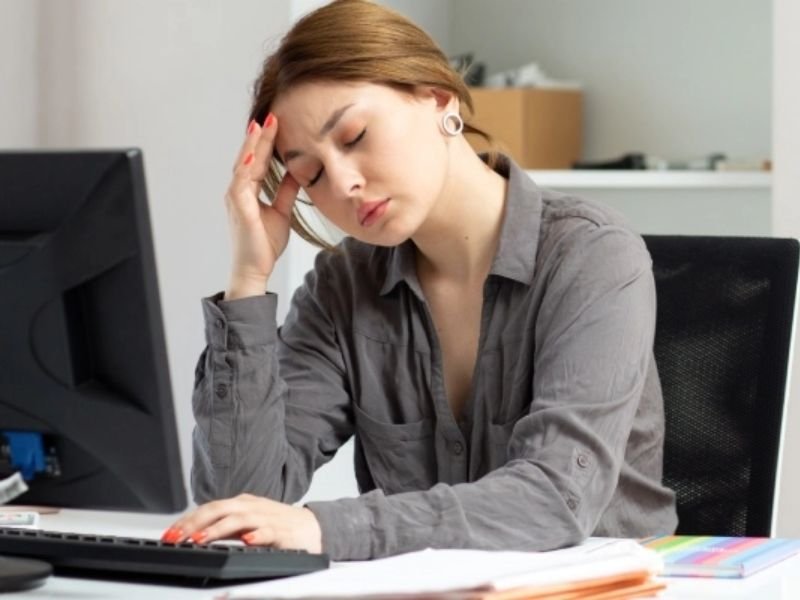 dor de cabeça e sono excessivo o que pode ser