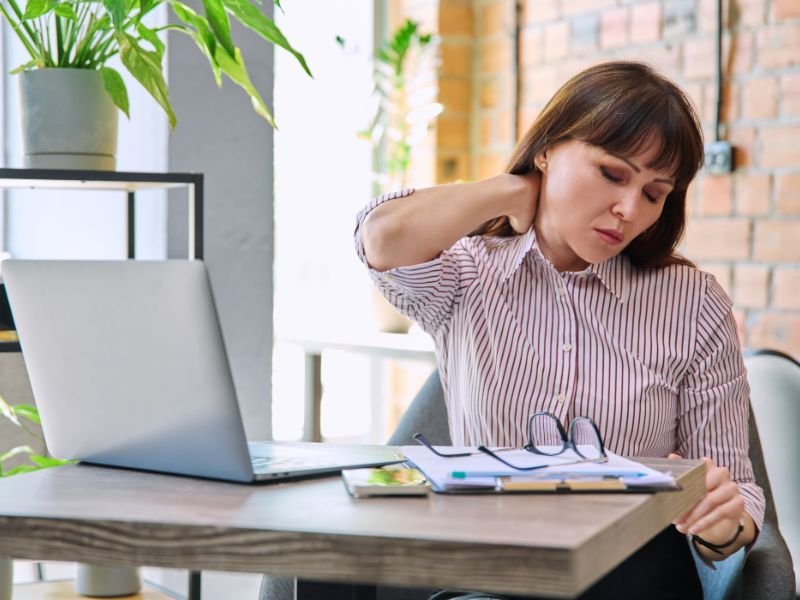 como é a dor de cabeça de estresse e quais os sinais