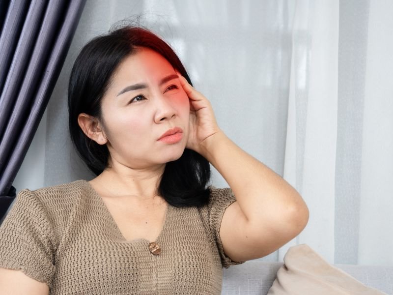 o que significa dor de cabeça em salvas e quais os sinais